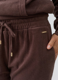 betty-coffee-trousers_closeup