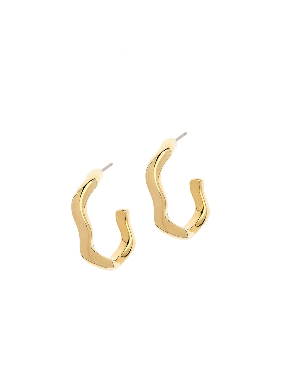 gold wave hoop earrings_cutout
