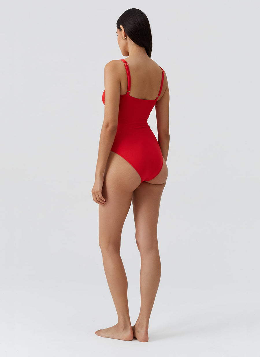 abruzzo-red-swimsuit_model_2026_B 