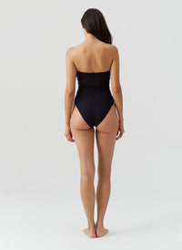 alicante-mazy-black-swimsuit_models_2026_B 