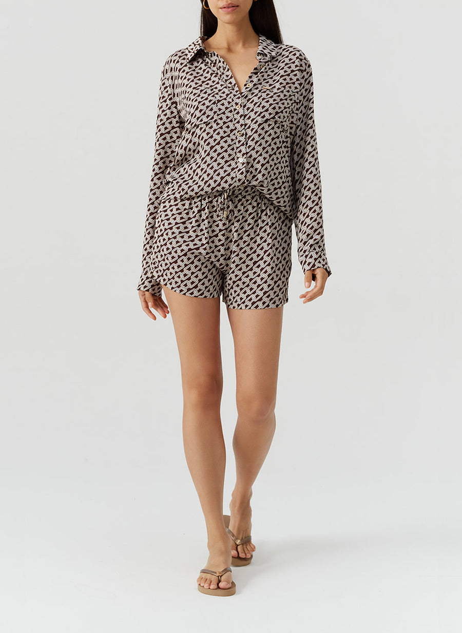 annie-chain-shorts_models_2026_F 
