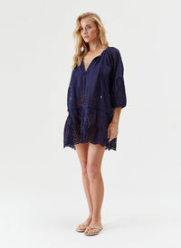 ashley-navy-kaftan_model_2025_F 