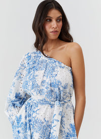 autumn-coastal-navy-dress_model_2026_closeup_2 