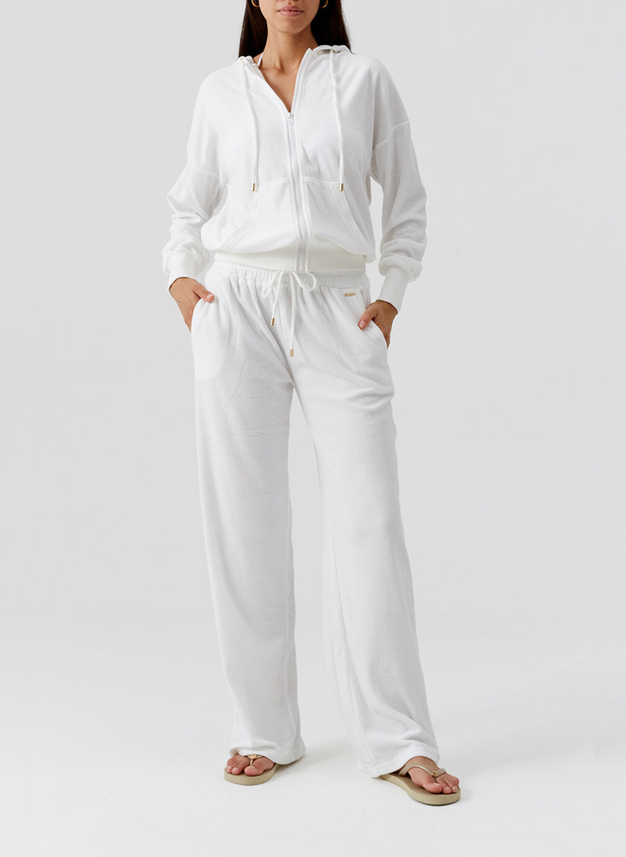betty-white-trousers_model_2026_F