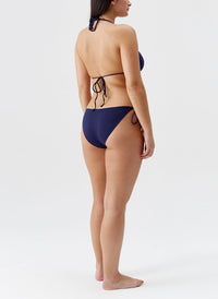 cancun-navy-bikini_curvemodel_2024_B