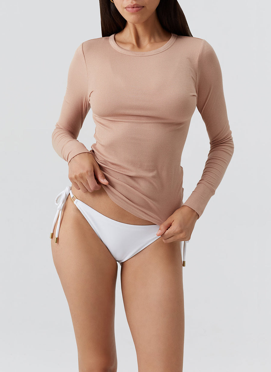 charlie-tan-long-sleeve-top_model_2026_F2 