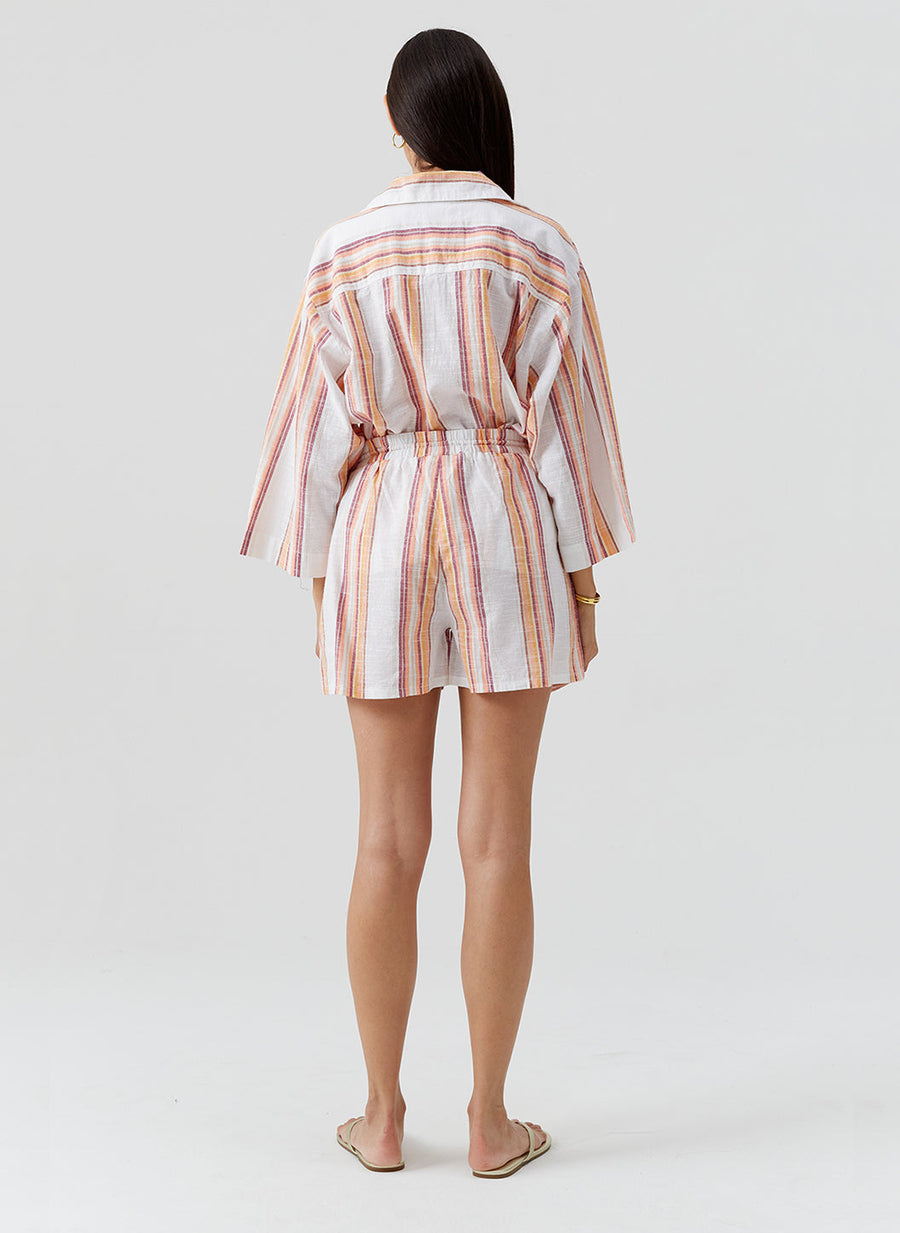 delfina-sunset-stripe-shorts_model_2026_B 