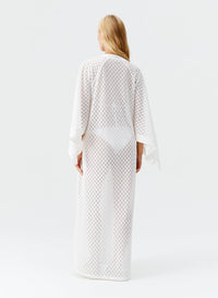 edie-white-kaftan_model_2025_B 