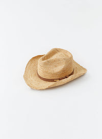 estrella-tan-hat_cutouts_2026
