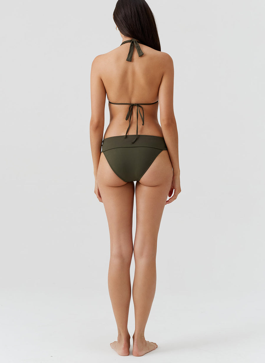 grenada-olive-bikini_models_2026_B 
