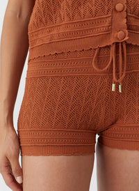 helena-terracotta-shorts_model_2027_closeup 