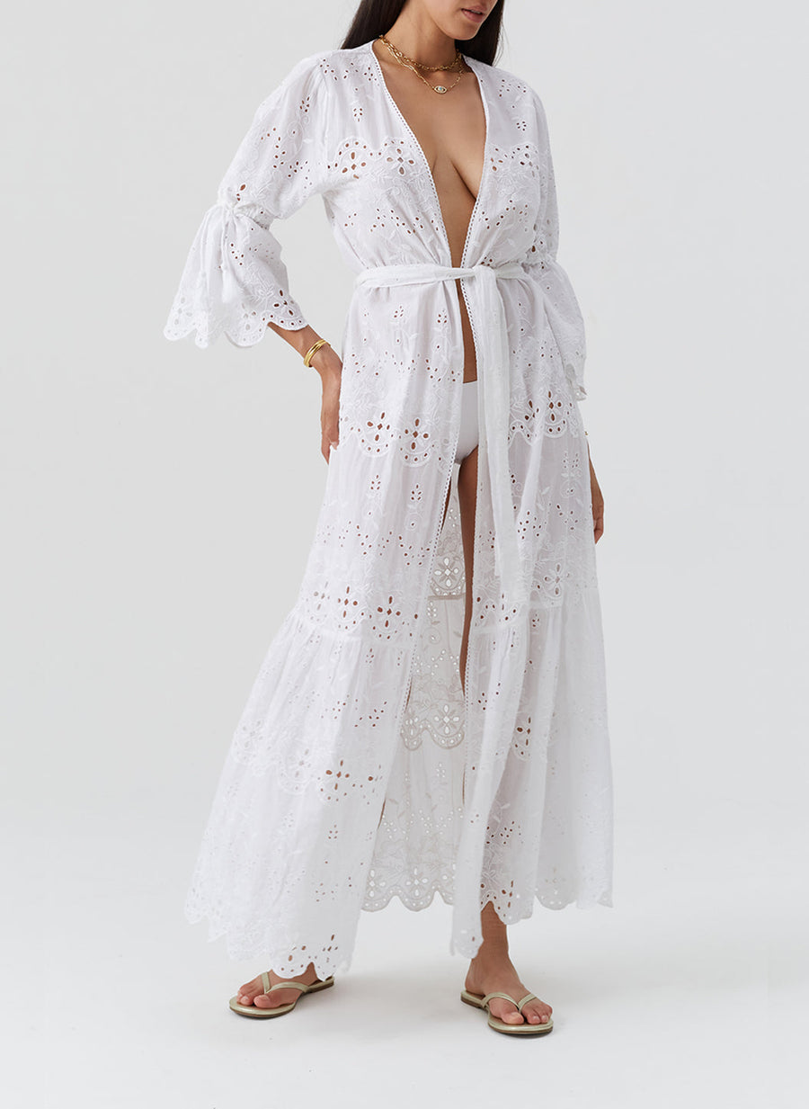 imogen-white-kaftan_models_2026_F2 
