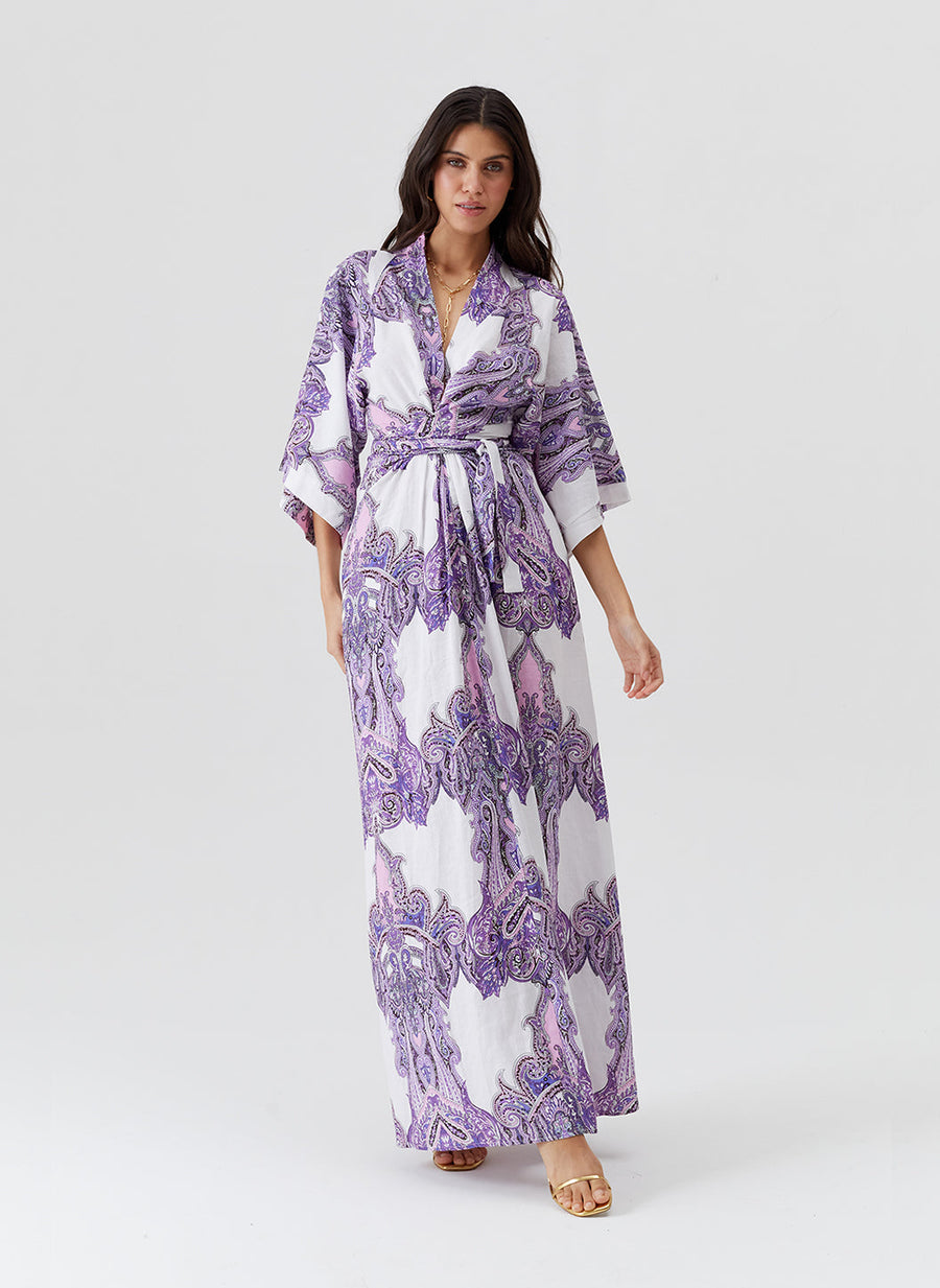indria-amethyst-kaftan_model_2026_F3 