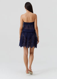 isla-navy-dress_model_2026_B 