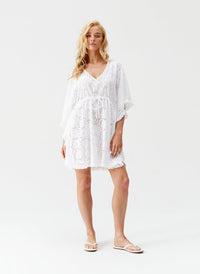 ivy-white-kaftan_model_2025_P 