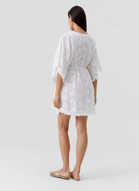ivy-white-kaftan_model_2026_B 