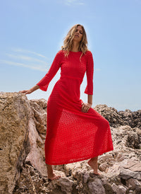juno-red-dress_lifestyle_2026 