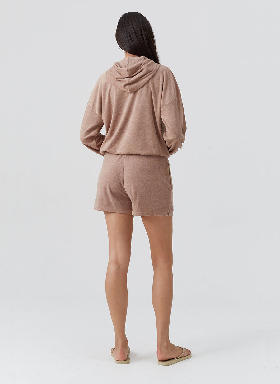 laura-almond-shorts_model_2026_B 