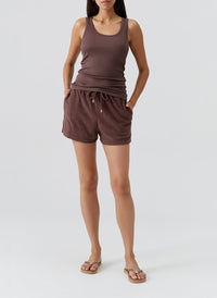 laura-coffee-shorts_model_2026_F 