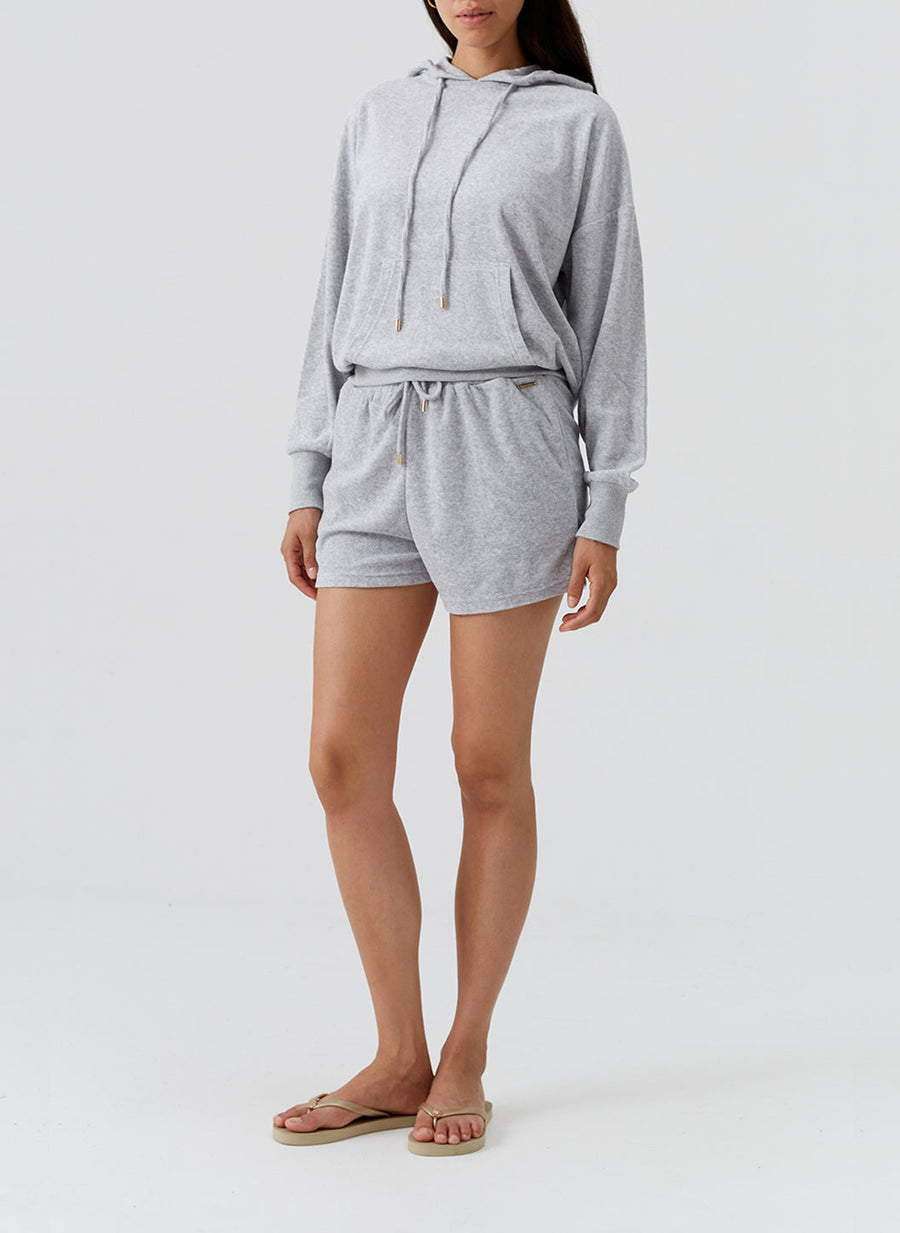 laura-grey-shorts_model_2026_F2 