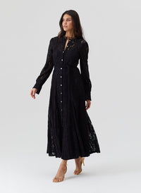 leila-black-dress_model_2026_F5 