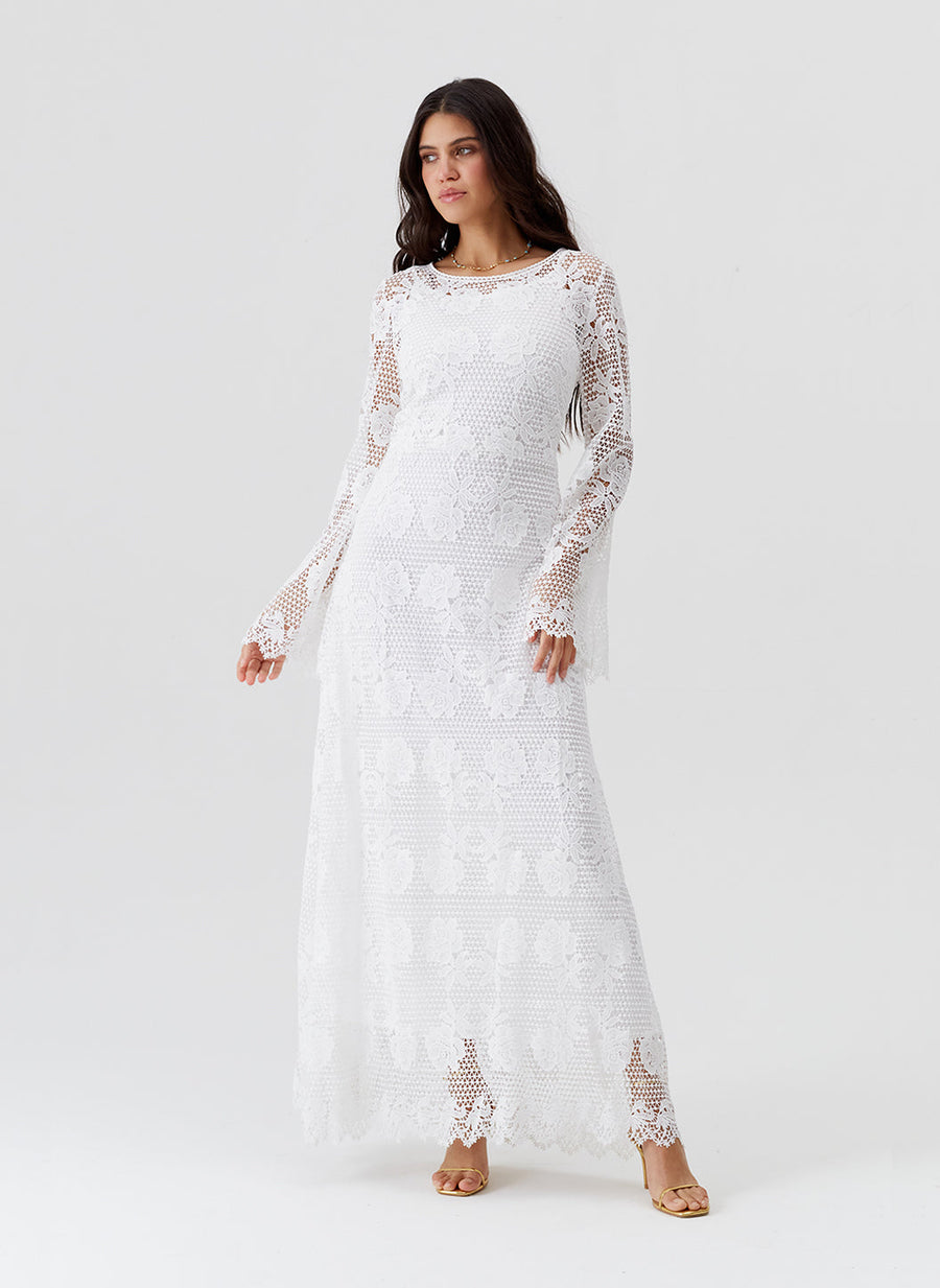 lettie-white-dress_model_2026_F 