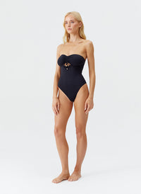 lucca-black-swimsuit_model_2025_F 