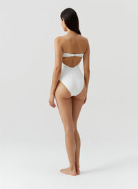lucca-cream-ribbed-swimsuit_models_2026_B 