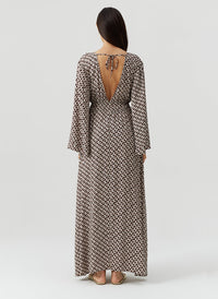 maja-chain-kaftan_models_2026_B 