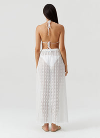 mendi-white-skirt_models_2026_B 