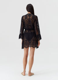naia-black-kaftan_model_2027_B 