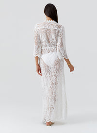 nellie-white-kaftan_model_2026_B 