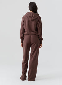 nora-coffee-hoodie_model_2026_B 