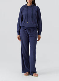 nora-navy-hoodie_model_2026_F 