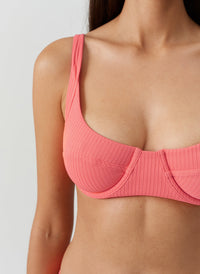 noto-apricot-ribbed-bikini-top_closeup 