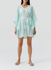 petra-mint-kaftan_model_2026_F 
