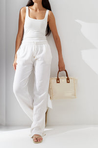 porto-cervo-beige-tote_model 