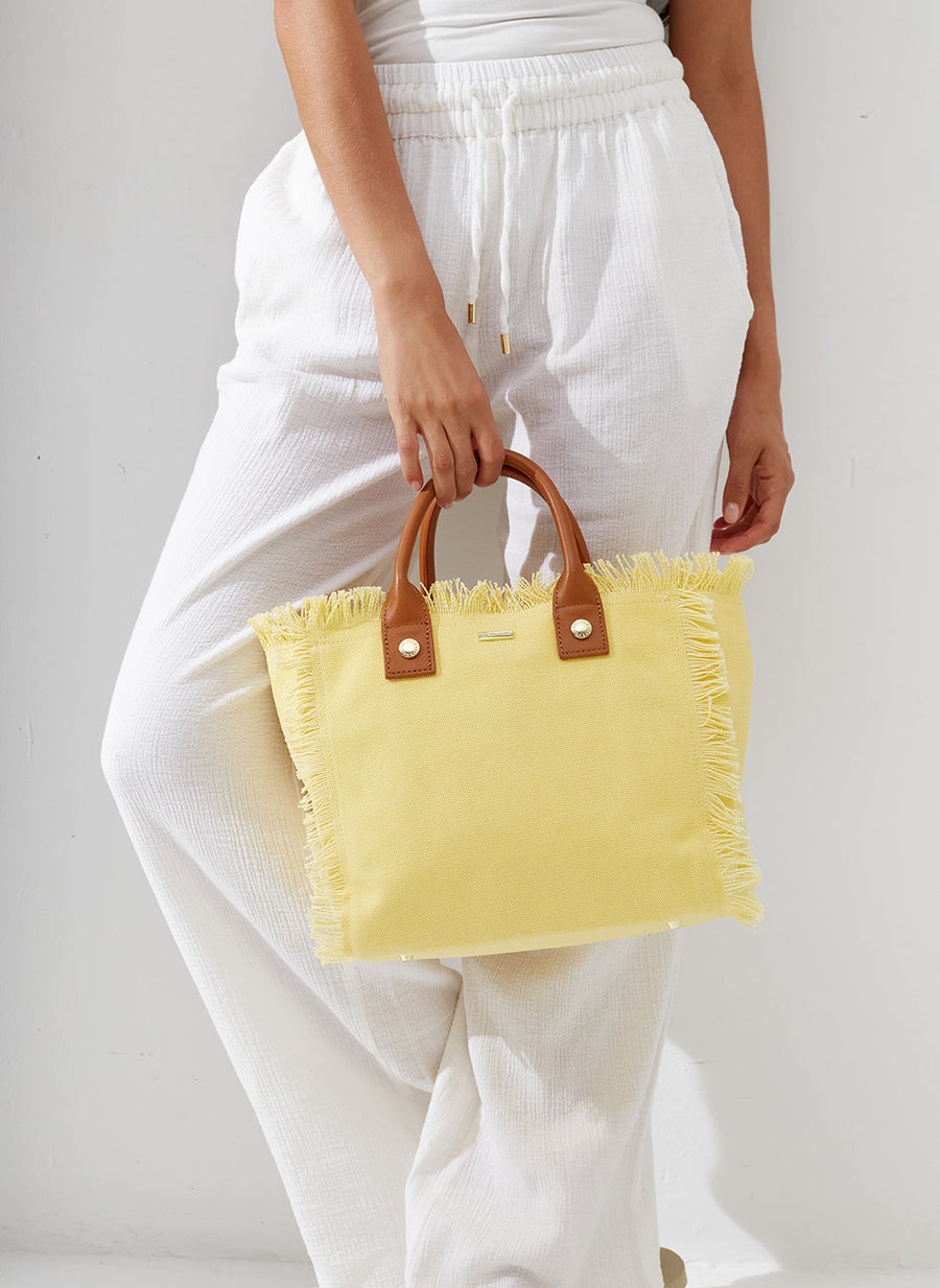 porto-cervo-yellow-tote_model 