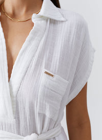 rory-white-dress_closeup 