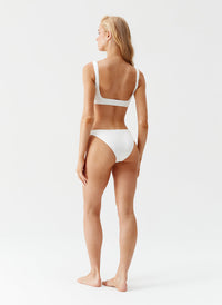 salerno-ivory-ribbed-bikini_model_2025_B 