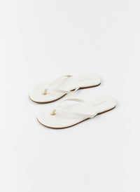 sandals-ivory_cutouts_2025 