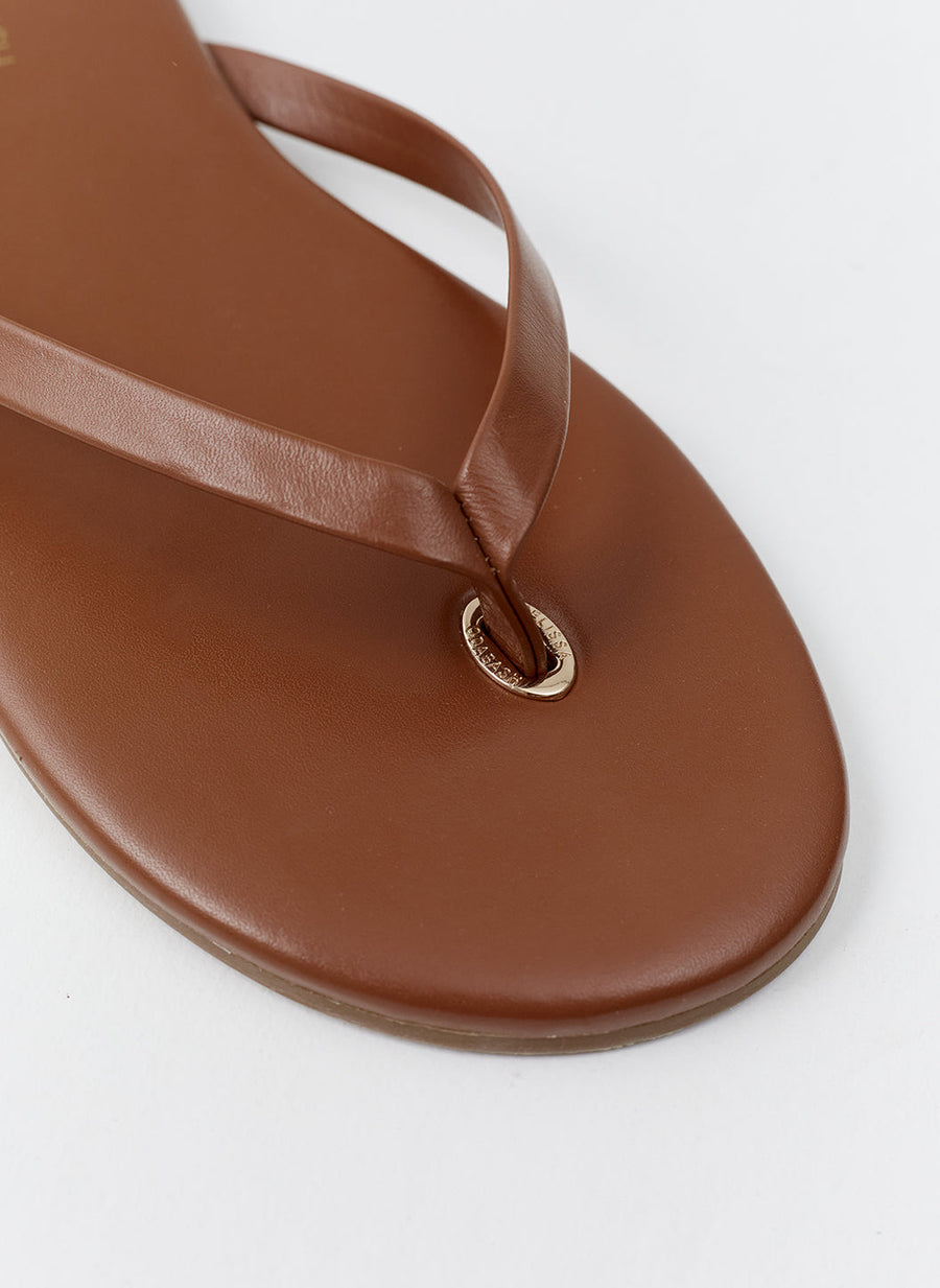 sandals-tan_cutouts_2025_3 