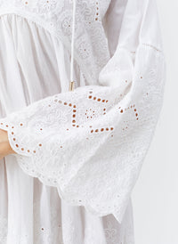 sebenna-white-kaftan_closeup_2025_2