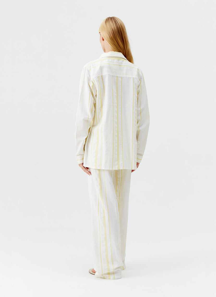 tina-yellow-stripe-shirt_model_2025_B 