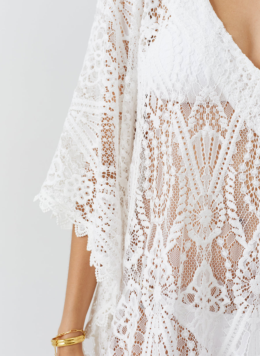 yasin-white-kaftan_closeup 