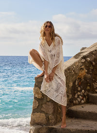 yasin-white-kaftan_lifestyle_2026 