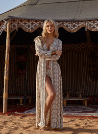 Farrah_Snake_Kaftan_Lifestyle